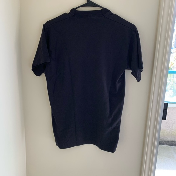 Thrifted Tommy Hilfiger unisex shirt size M - Picture 2 of 2